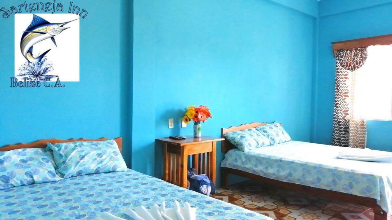 Sarteneja Inn エクステリア 写真